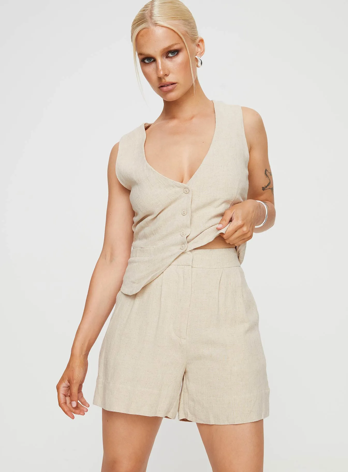 Bellair Linen Blend Shorts Beige