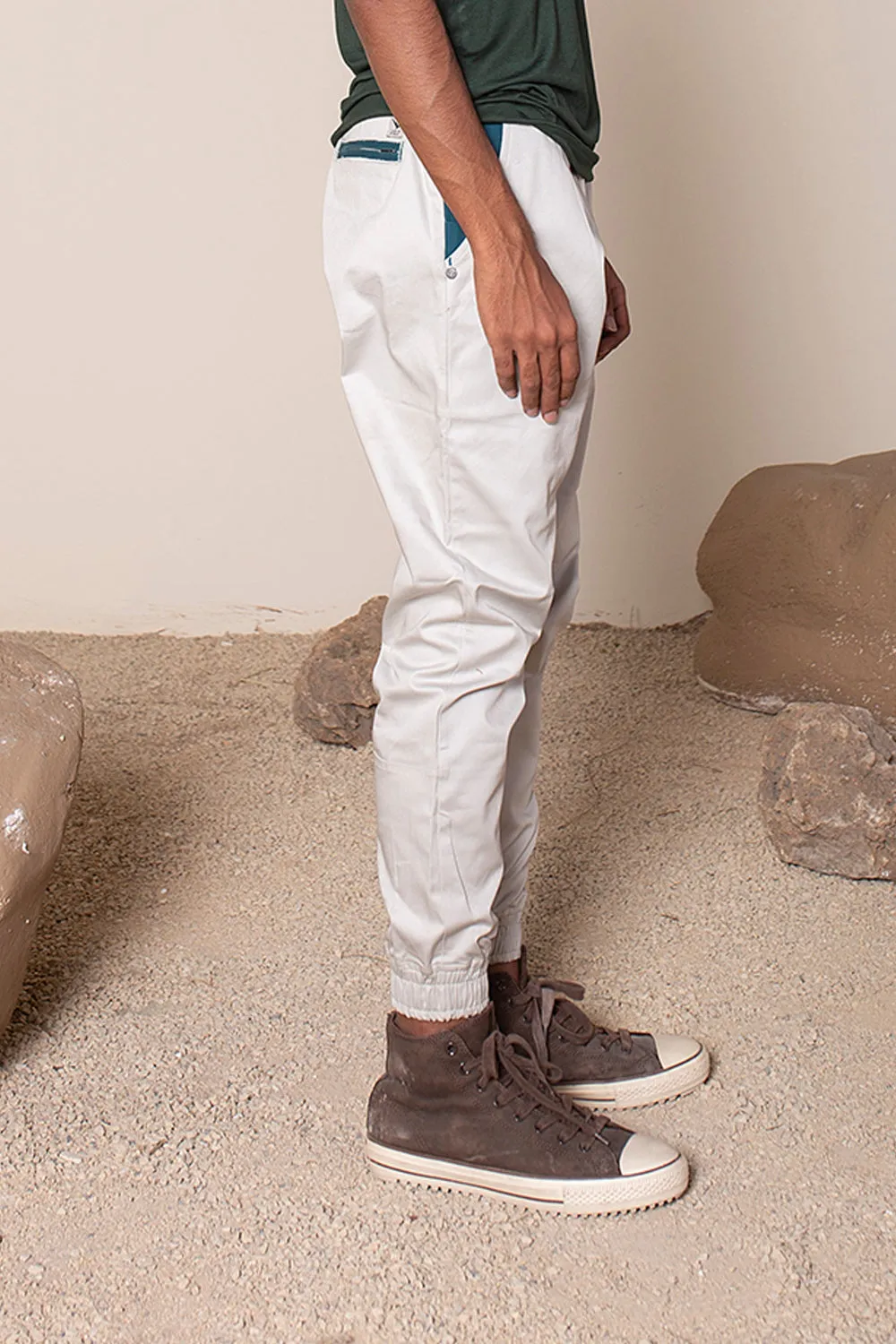 Earth Joggers Stone White