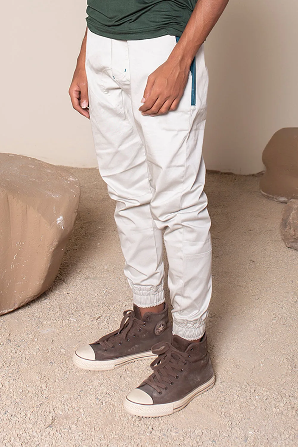 Earth Joggers Stone White